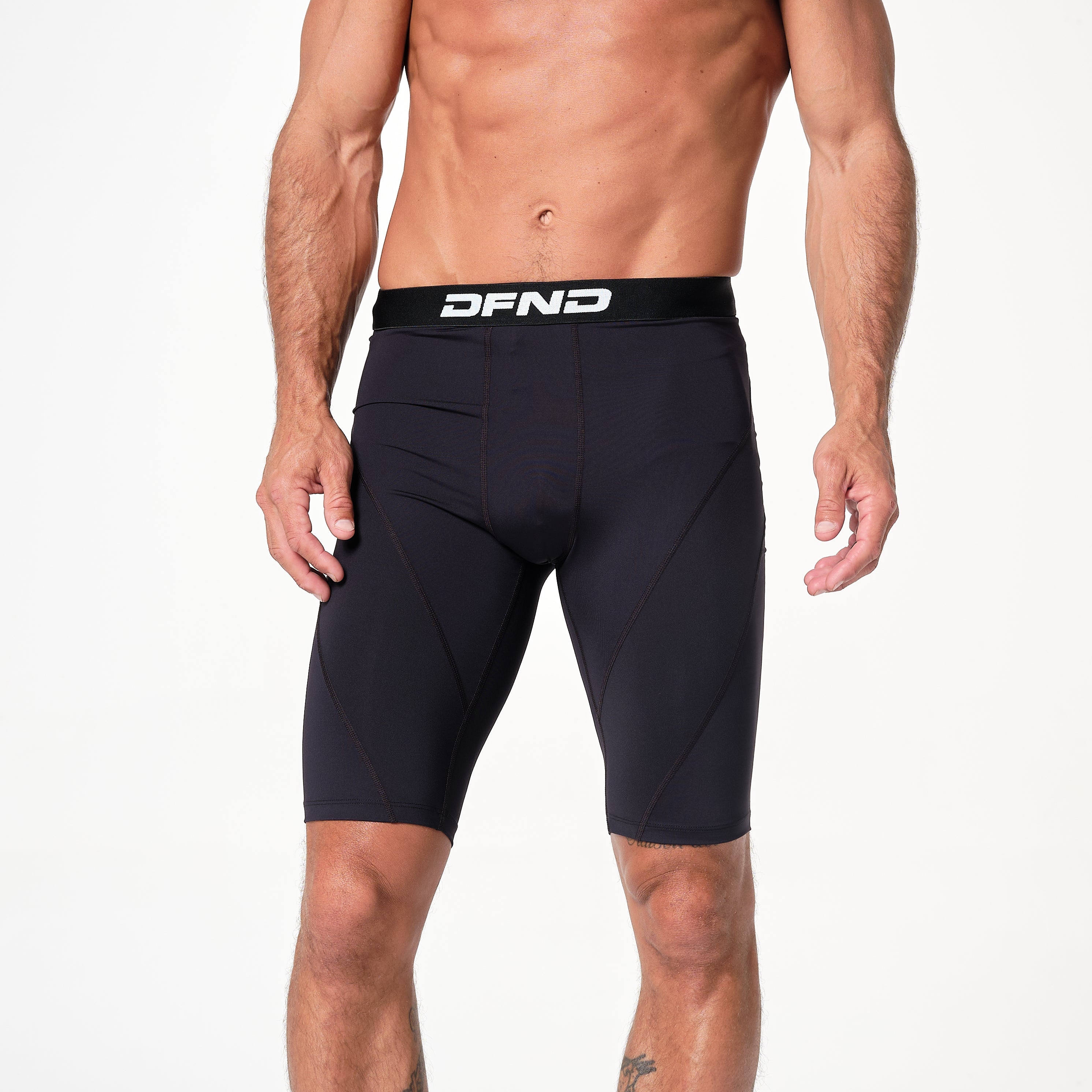 ACTIVE Ax COMPRESSION SHORTS